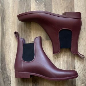 JCrew J Crew Chelsea Rain boots 8